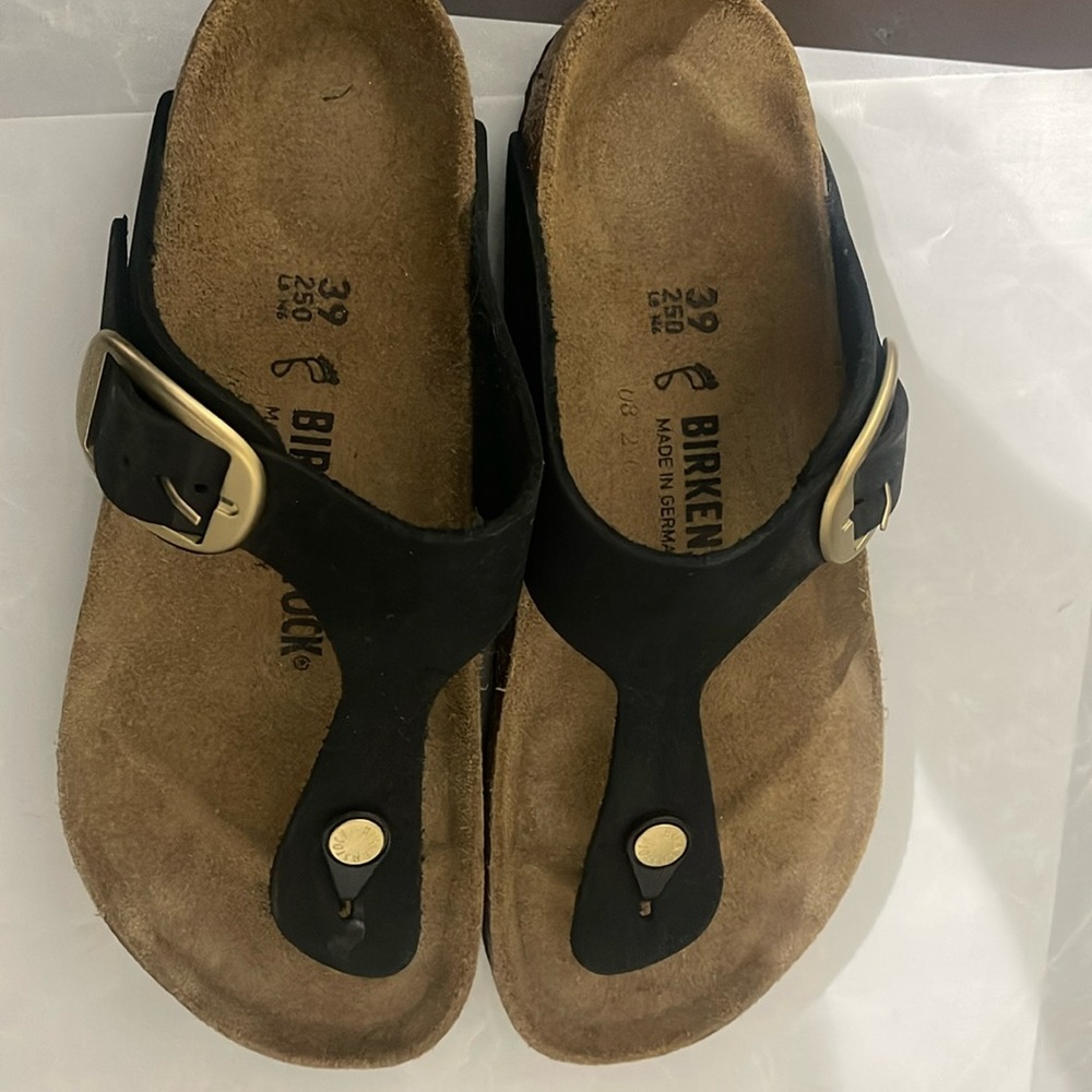 Birkenstock 
Size 39